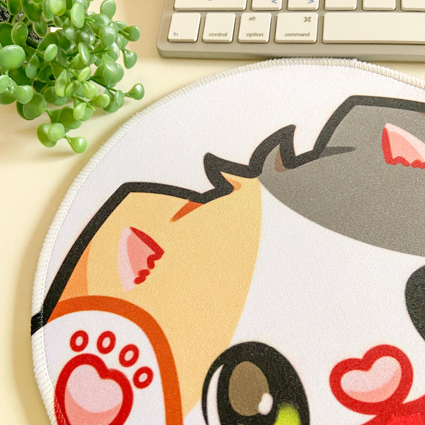 Calico cat round mouse pad